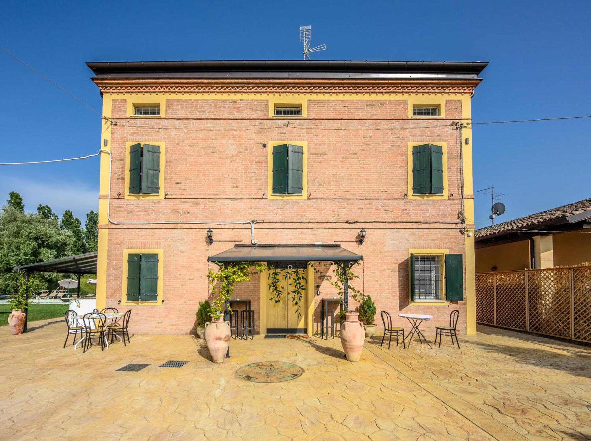 Bed and Breakfast La Casa Di Valeria - Modena Exterior foto