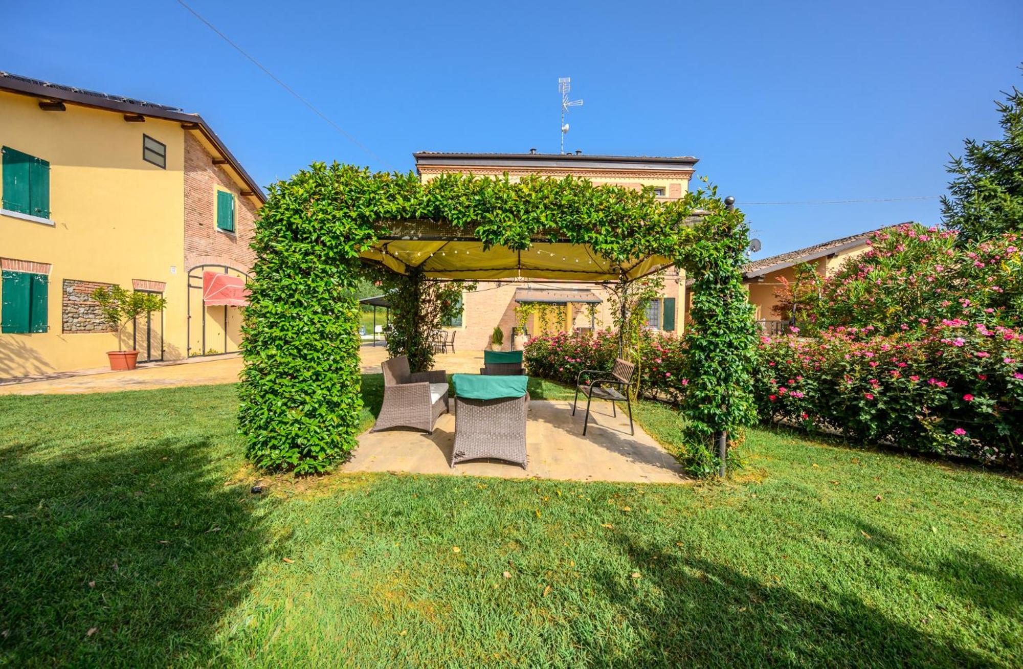 Bed and Breakfast La Casa Di Valeria - Modena Exterior foto
